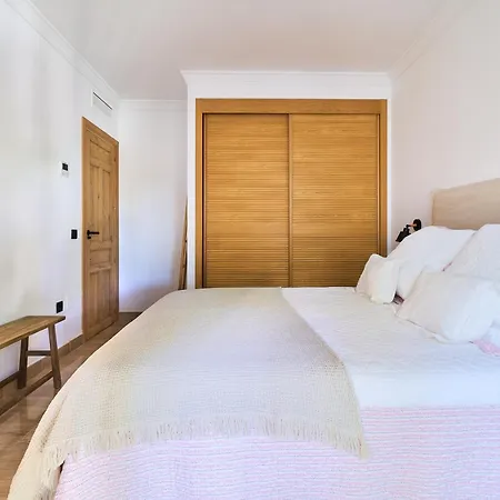 Elviria -