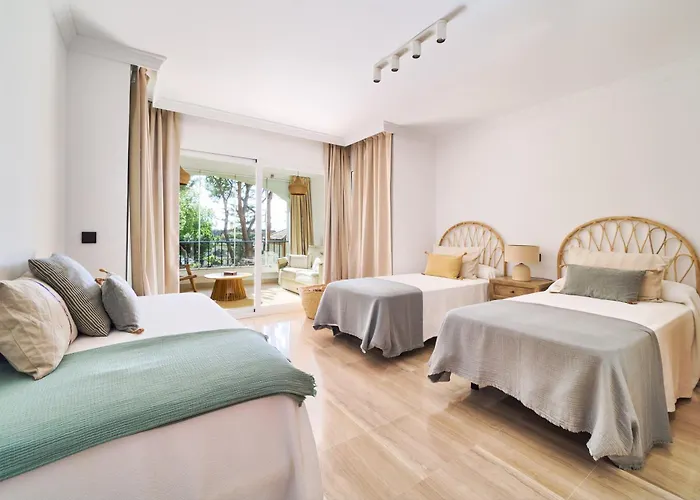 Elviria - Апартаменти *